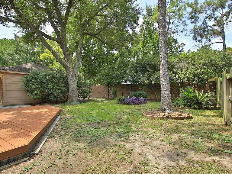 13618 Shadow Falls Ct — Photo 45