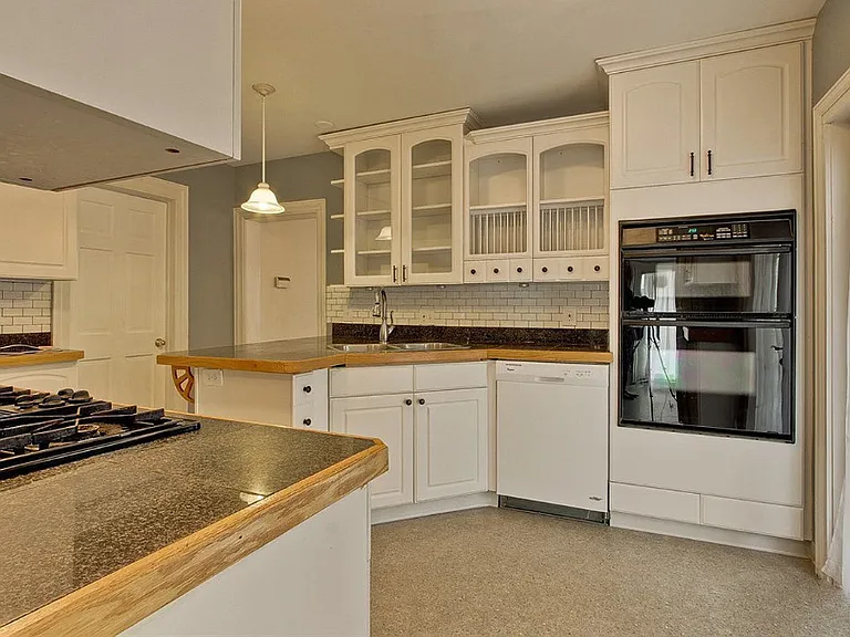 947 Terry St #A — Photo 4