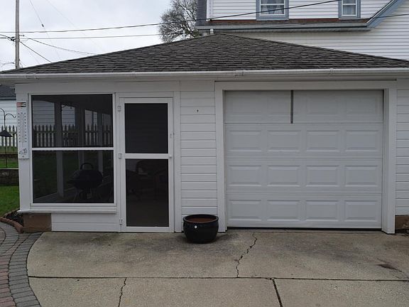 4th image of 8223 Stickney Ave