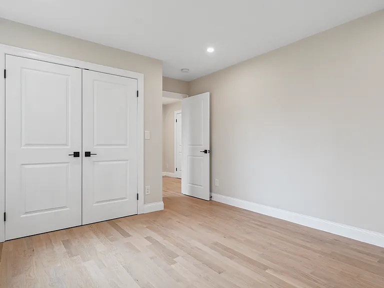 9 Richard Rd — Photo 5