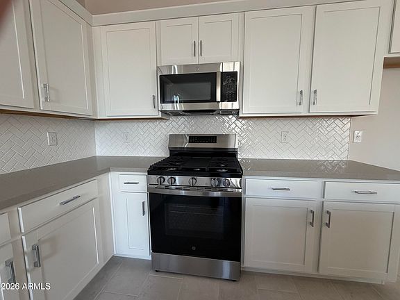 5th image of 3128 S 180th Avenue