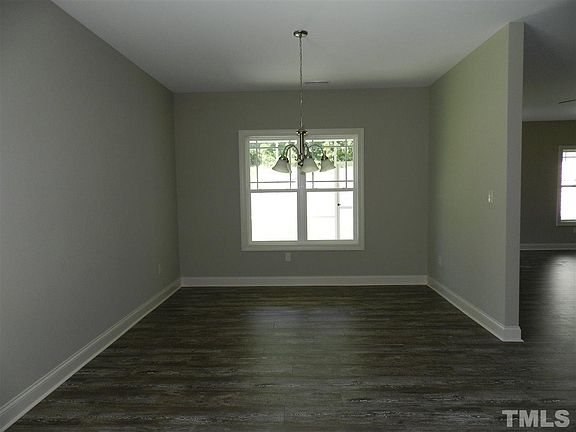 5th image of 151 Kyndallee Ln