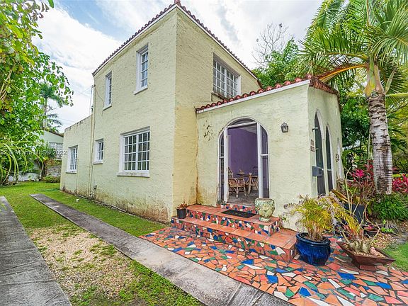 4th image of 1336 Obispo Ave