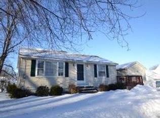 6 Hiler St, Manchester, NH 03109