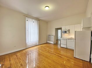 210 W 94th St #2W, New York, NY 10025