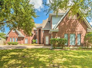 2666 Pinnacle Dr, League City, TX 77573