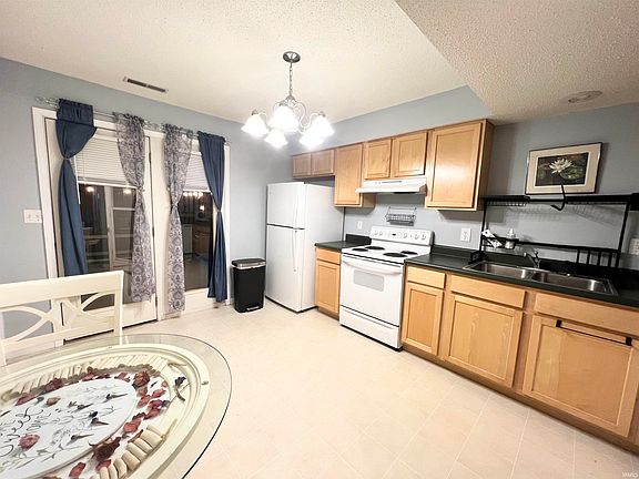 5th image of 2643 E Olson Dr