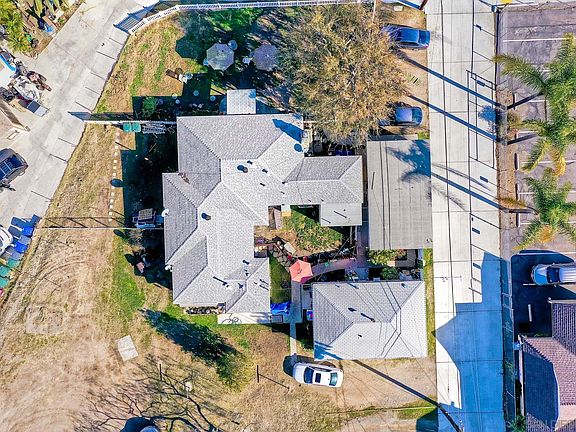 4th image of 560 Richfield Ave #576