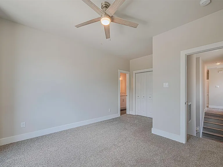 2414 Sam Wilson 1 St — Photo 25