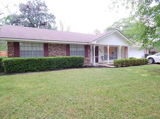 402 Willow Oak St, Nacogdoches, TX 75964
