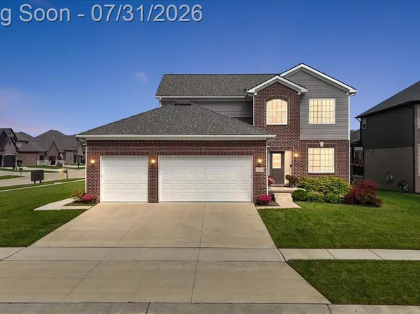 52658 Char Marie Dr, Macomb, MI 48042