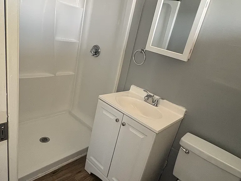 111 Yale Ave #4 — Photo 7
