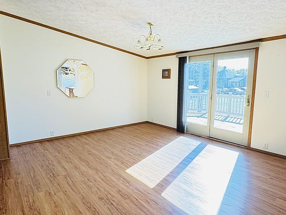 5th image of 601 S Antelope St