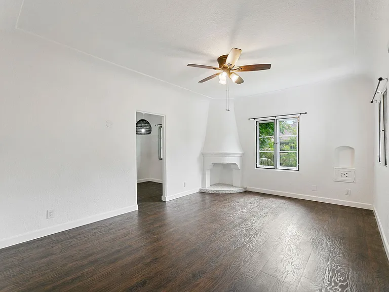 2055 E. 3rd St , Long Beach, CA, 90814 — Photo 17
