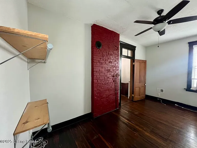 925 S Preston St — Photo 20