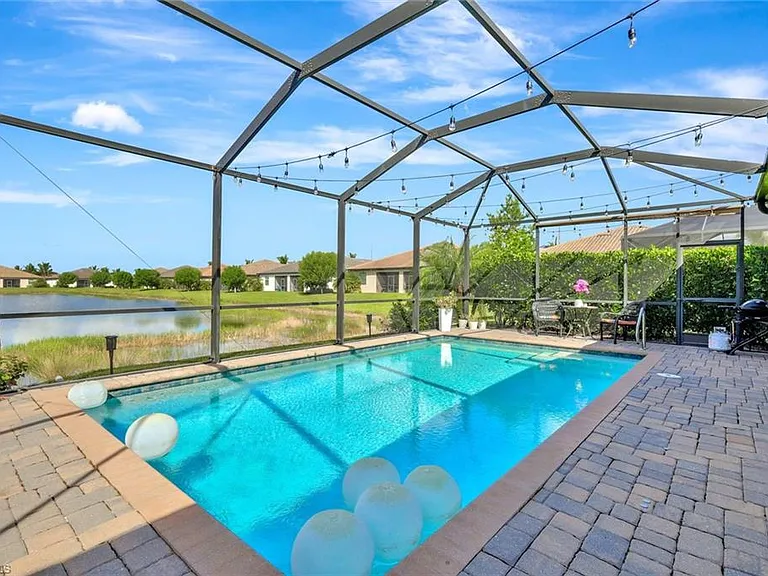 9207 Shadow Oak Ln — Photo 20
