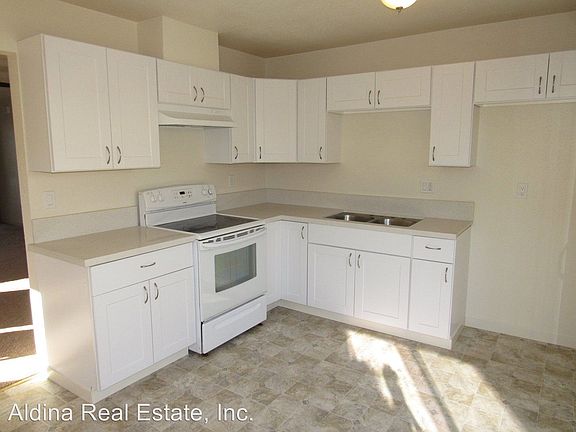 2nd image of 650 Heather Dr