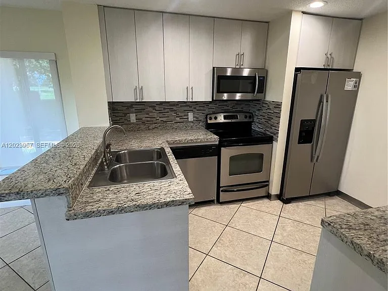 16373 Malibu Dr #51 — Photo 9