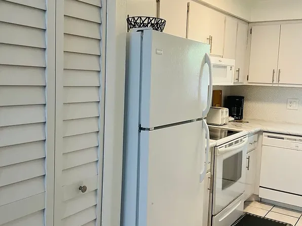 6777 Winkler Rd, Fort Myers, FL
