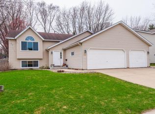 2526 59th St NW, Rochester, MN 55901