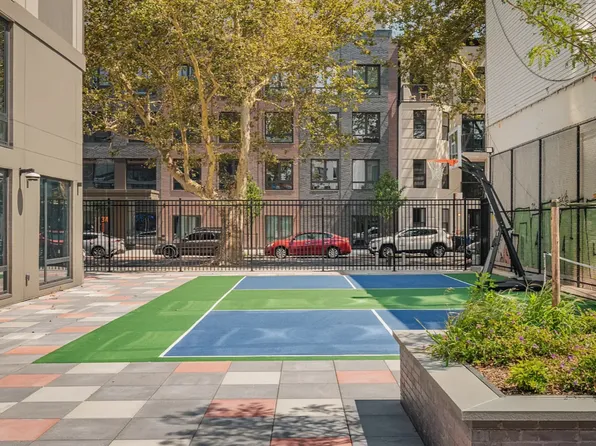 378 Weirfield Street image 17 of 24