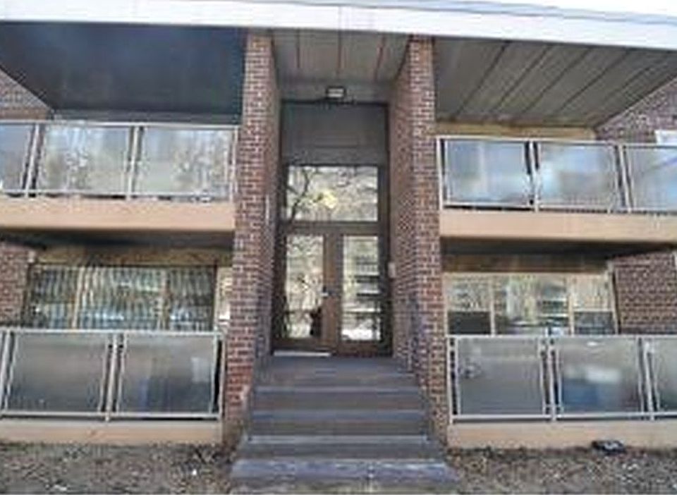 1st image of 1060 Vermont St #4
