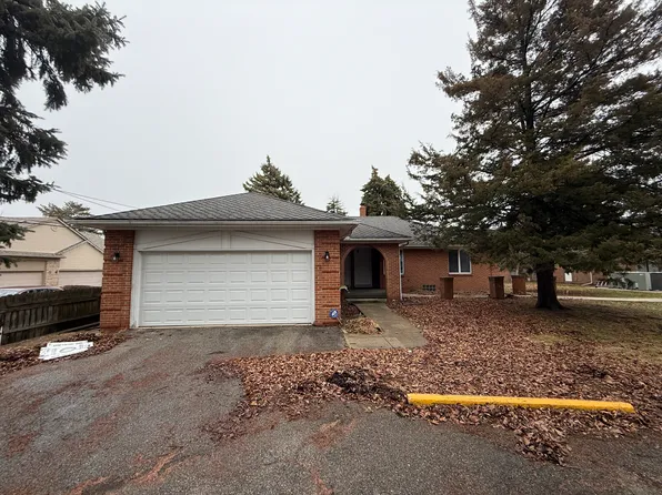 31500 Ryan Rd, Warren, MI 48092