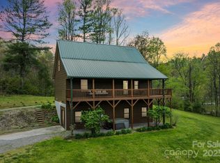 311 Banks Creek Rd, Burnsville, NC 28714