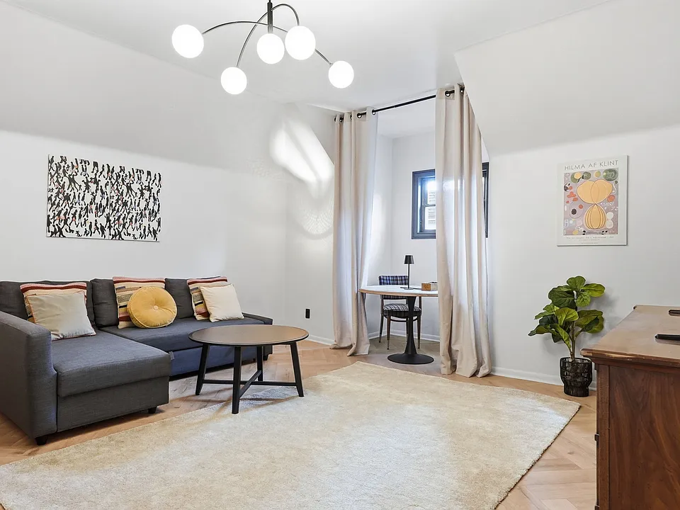 7212 Thomas Blvd #3