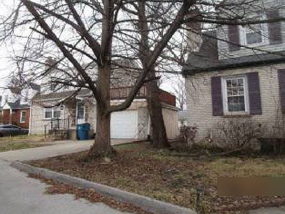 5th image of 8 Ritenour Dr