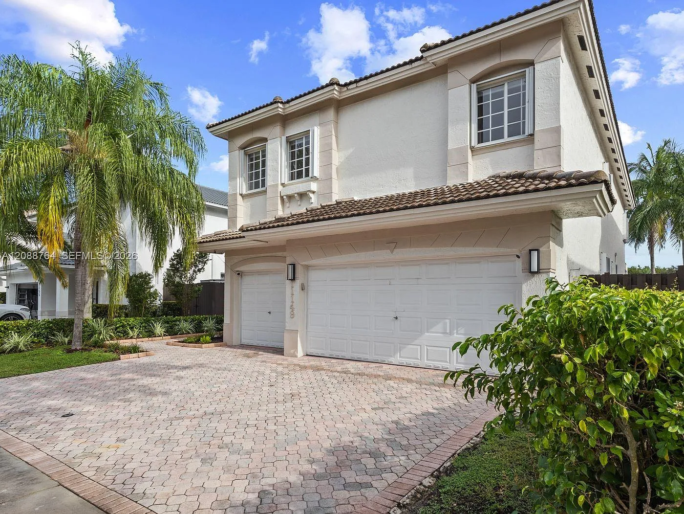 Doral Isles Catalina — Photo 3