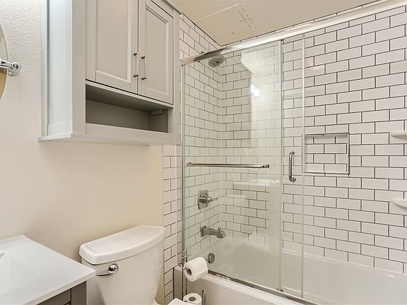 4th image of 1231 N Downing St APT 105