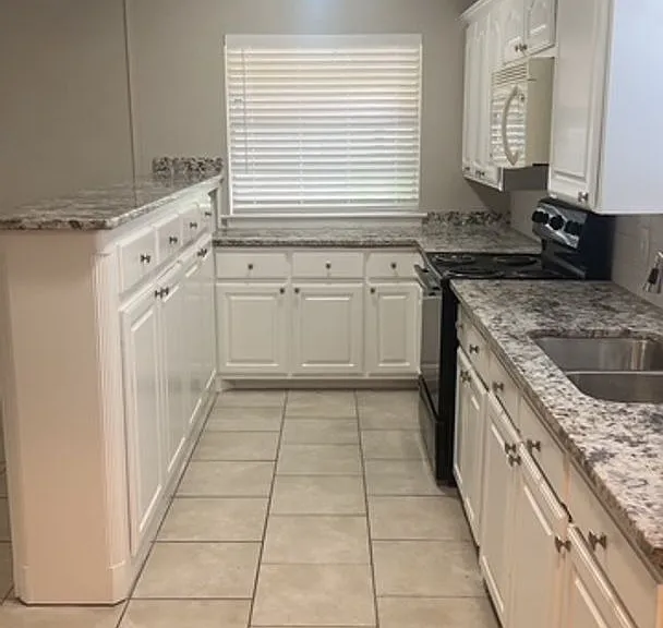 5809 Lance Ct — Photo 6