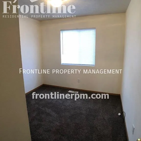 2609 Red Robin Way — Photo 8