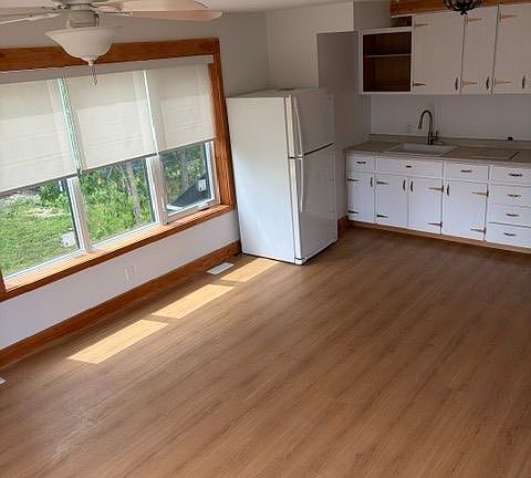 4th image of 109 Patricia Dr