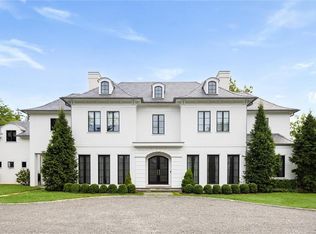 32 Murray Hill Rd, Scarsdale, NY 10583