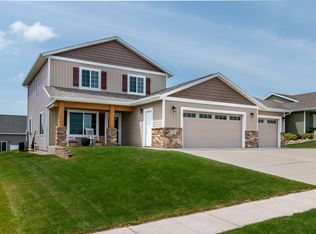 5530 Normandy St, Bismarck, ND 58503