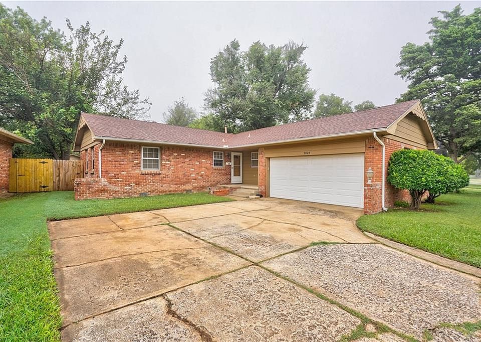 1st image of 9825 Village Dr