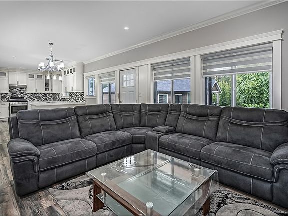 4th image of 33993 McPhee Pl