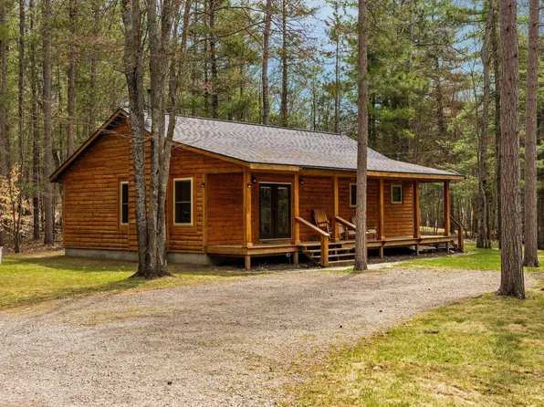 318 E Bear Lake Rd NE, Kalkaska, MI 49646