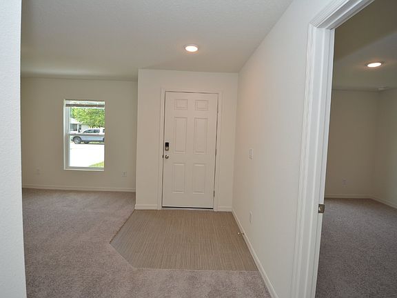 3rd image of 12 Powder Hill Ln