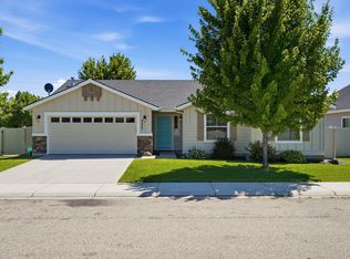 9957 W Snow Wolf Dr, Star, ID 83669