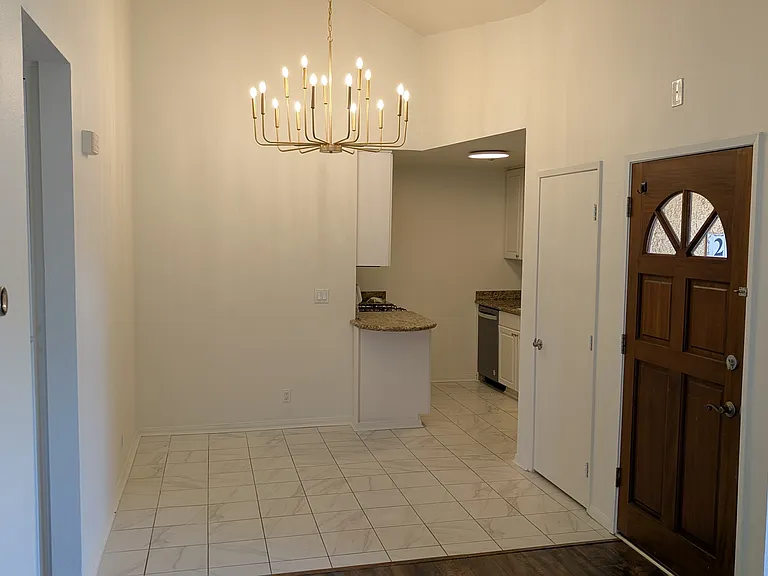729 S Knott Ave #210 — Photo 2