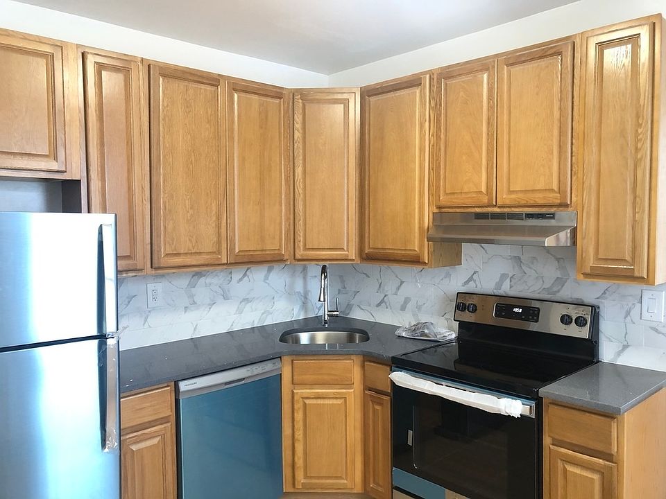 1st image of 32-34 41st St #3