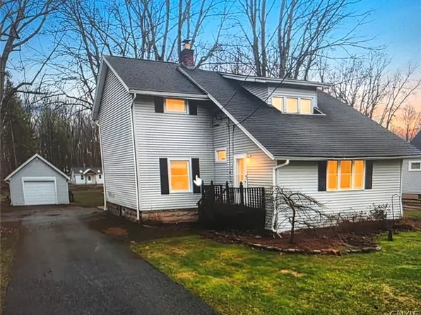 191 Straub Rd, Rochester, NY 14626