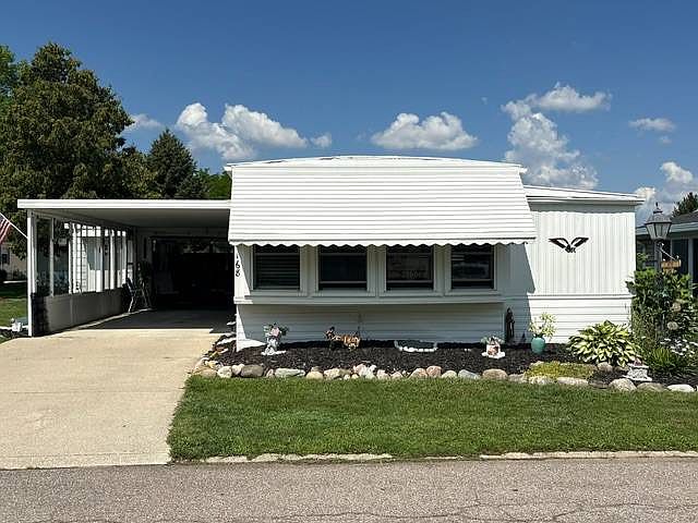 1st image of 168 Flicker St