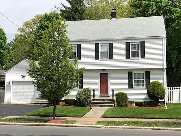 1st image of 80 Fernwood Ave