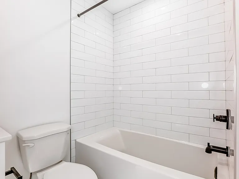 606 Broadcast Ave SW #8375 — Photo 41