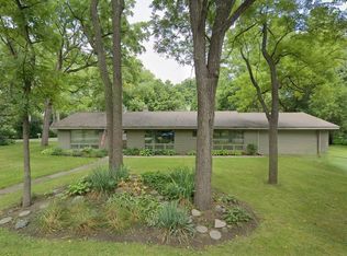 5965 Wing Lake Rd, Bloomfield Hills, MI 48301