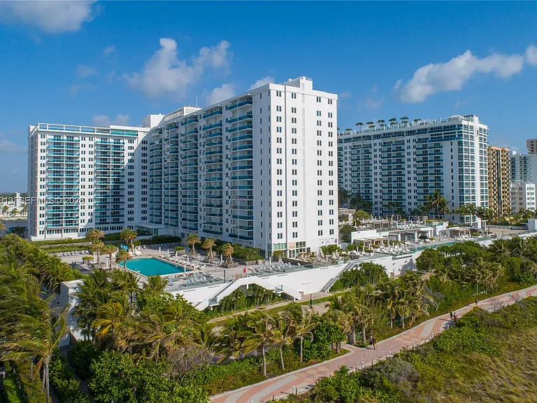 2301 Collins Ave #421 — Photo 21